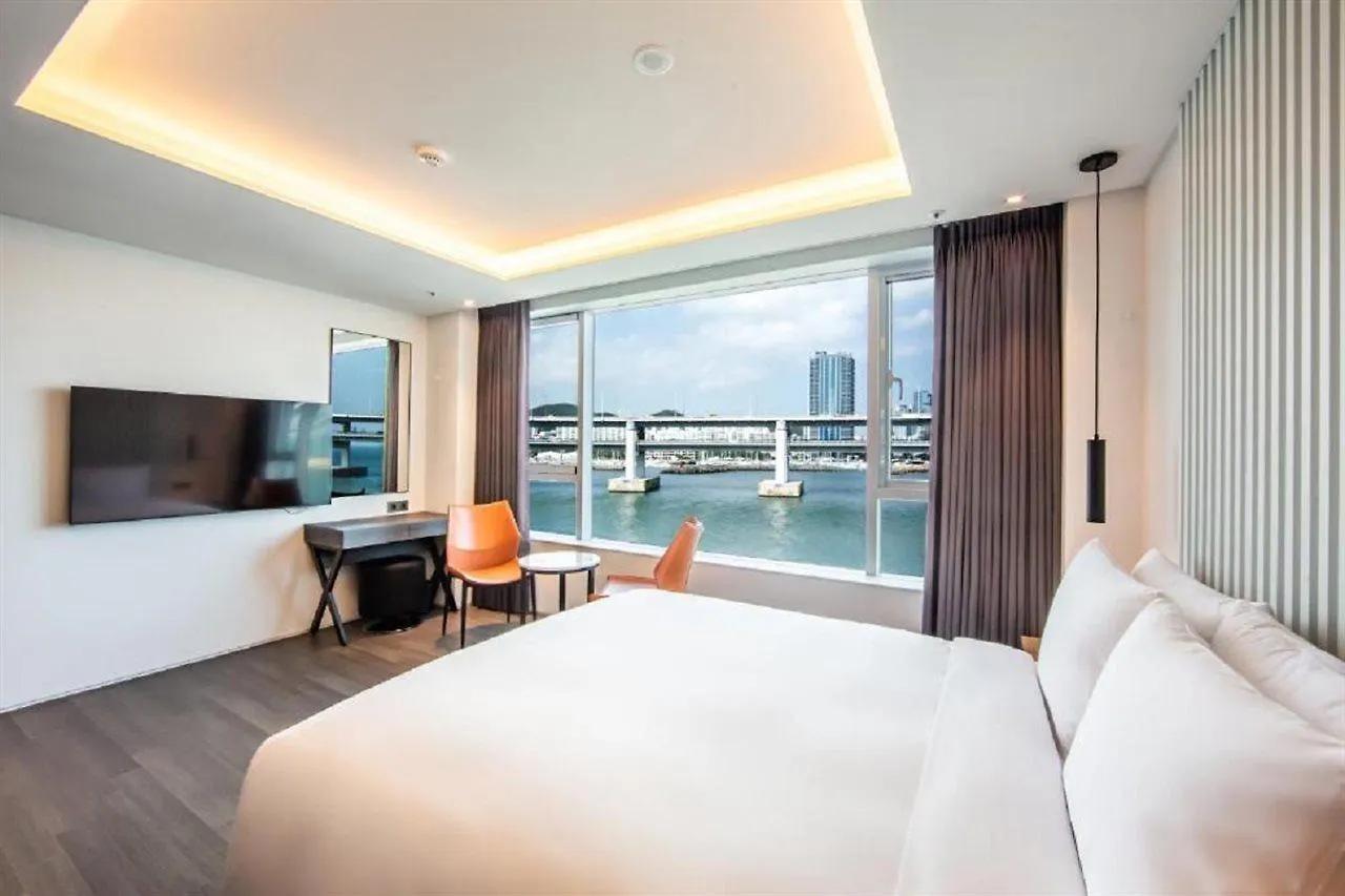Ag405 Hotel Busan 3*,